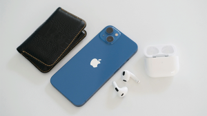 iPhone 13 thiết kế